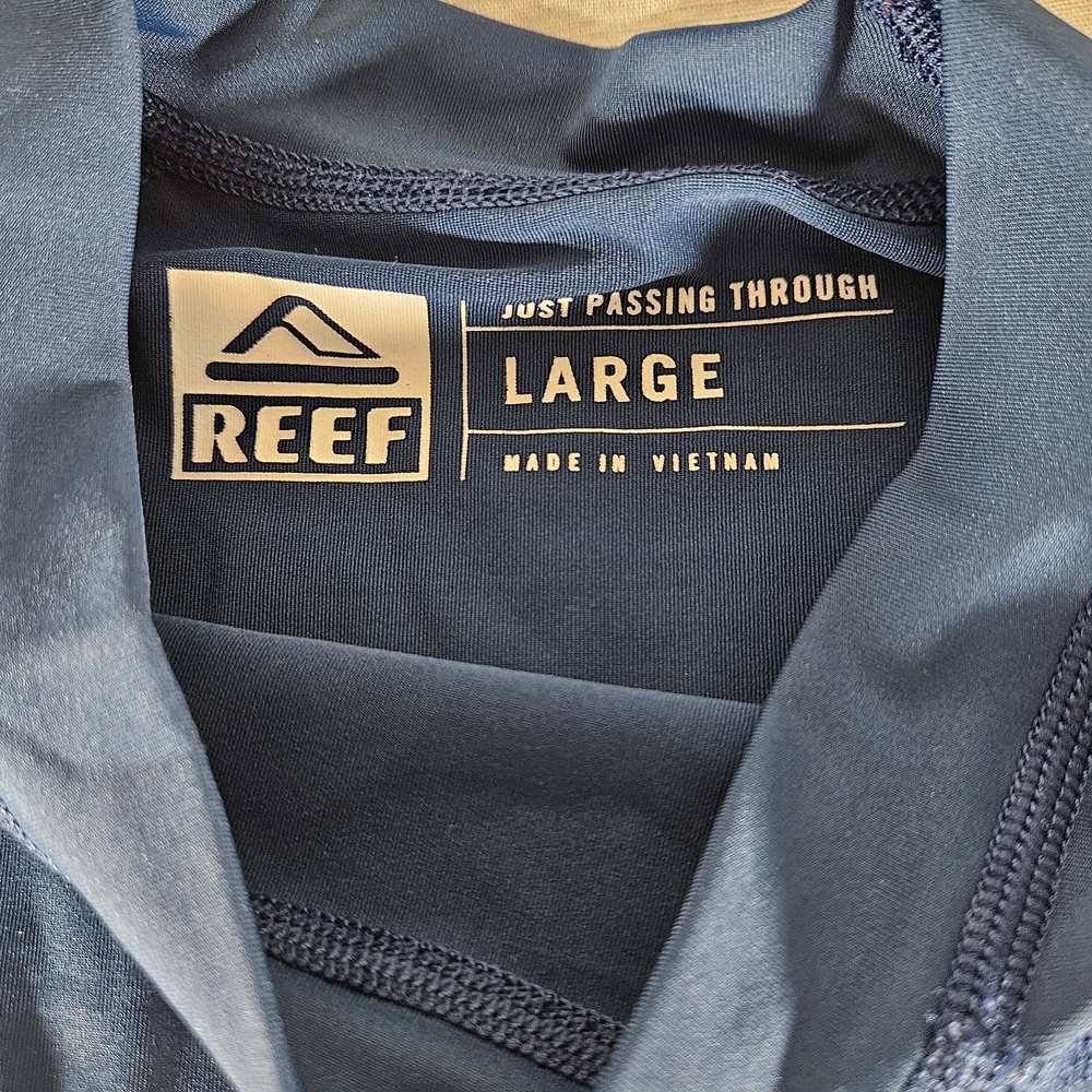 Reef Boys Navy Blue Rash Guard - Picture 4 of 5